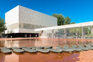 Oceanarium de Lisbonne - Cascade - Jardins da Agua - Parque das Nacoes - Lisbonne - Portugal - 2017 - © All rights reserved by Laurent Dubois.